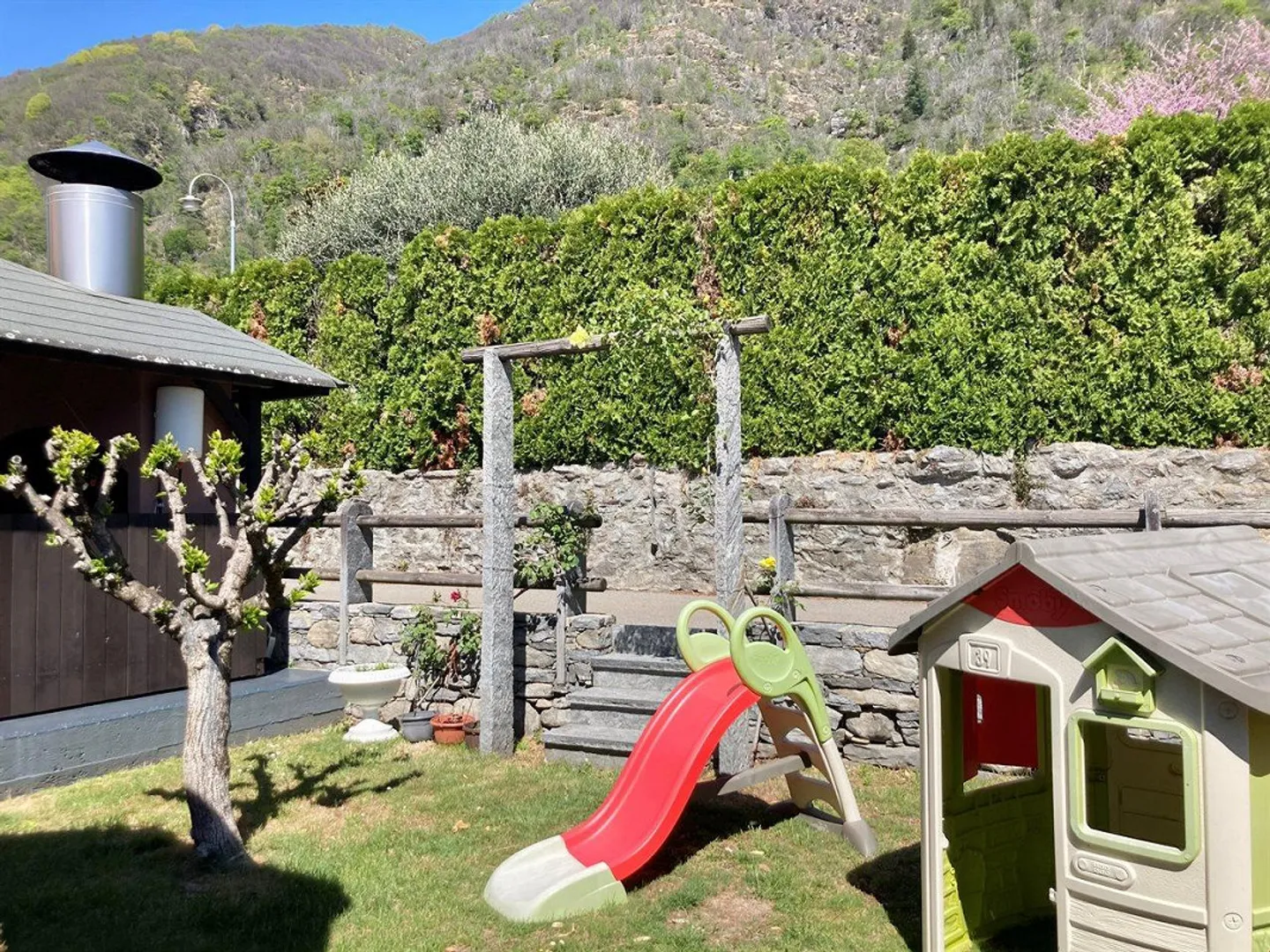 Small Guesthouse with Restaurant - Photo 13 of 13