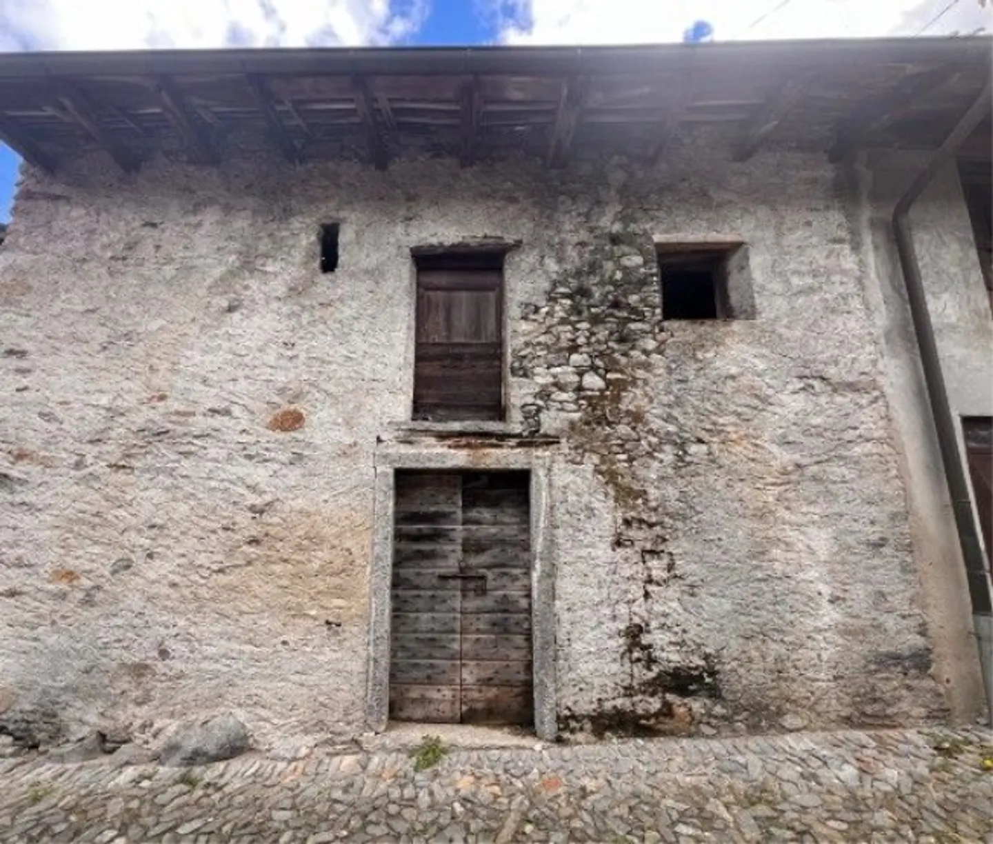 *Stable in Preonzo* - Photo 4 of 4