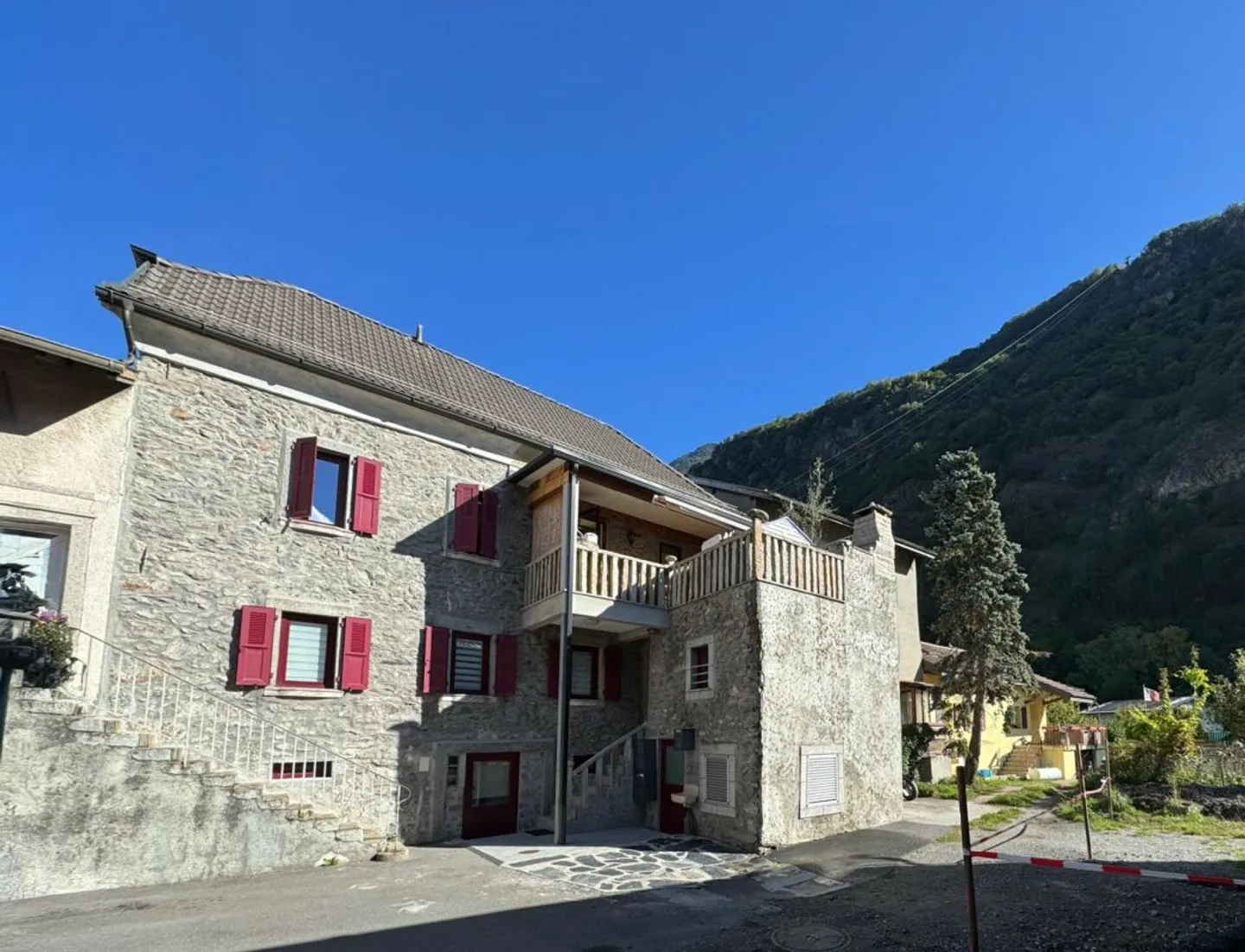 Edificio con 4 appartamenti - Foto 17 di 24