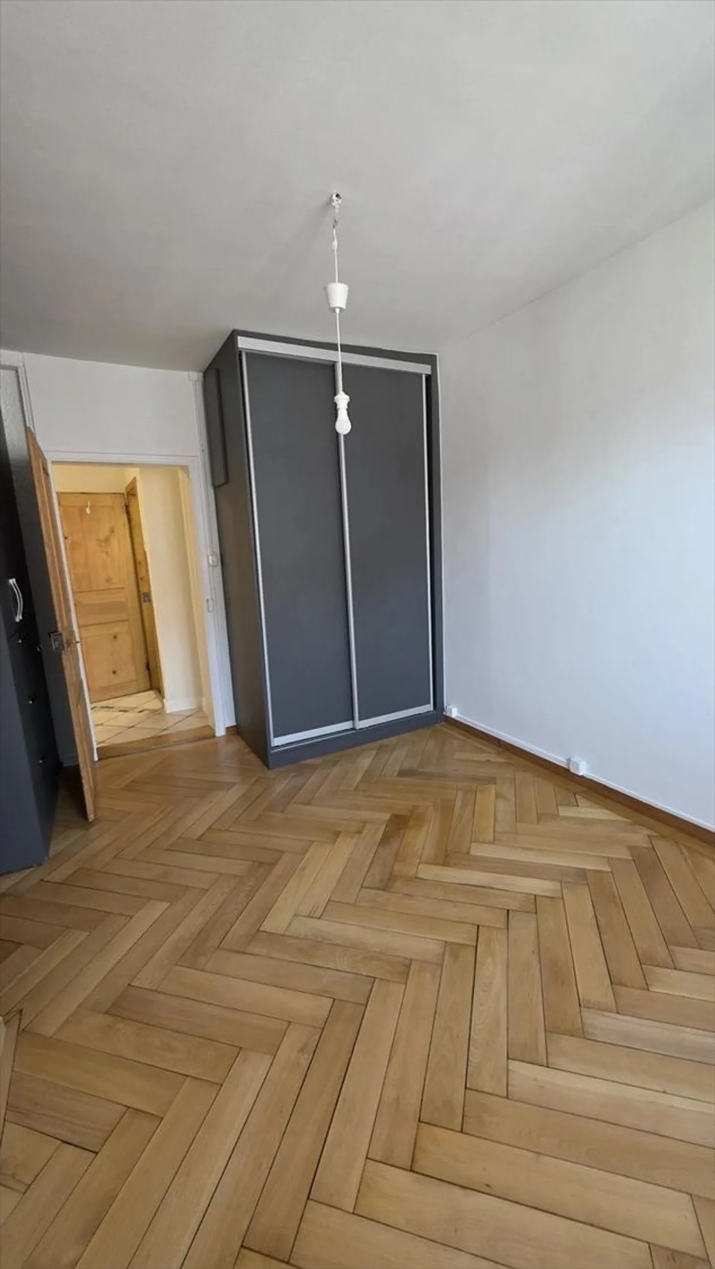 BEL APPARTAMENTO LUMINOSO IN AFFITTO - Foto 4 di 7