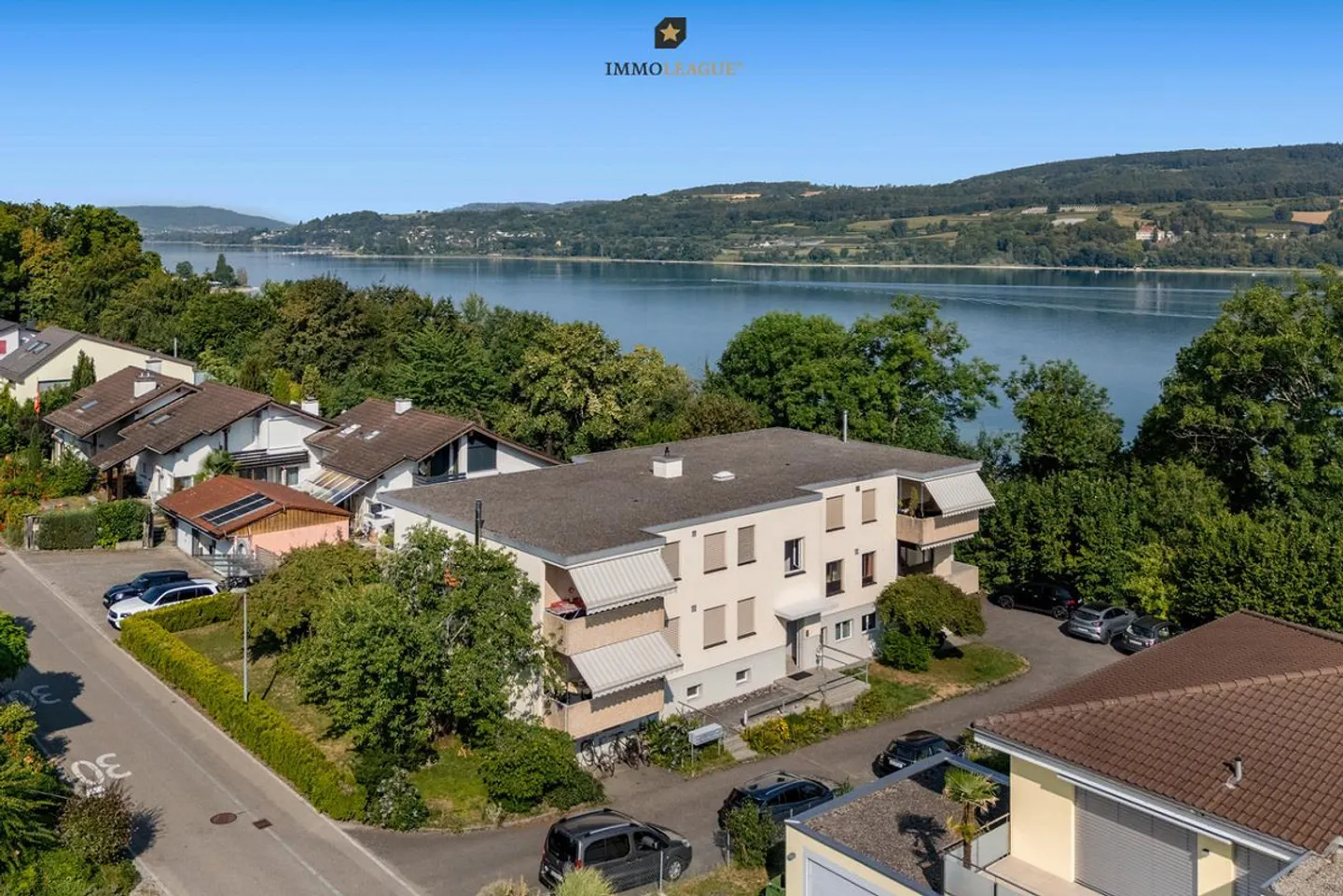 Geräumige Wohnung mit Seesicht - Foto 1 von 7