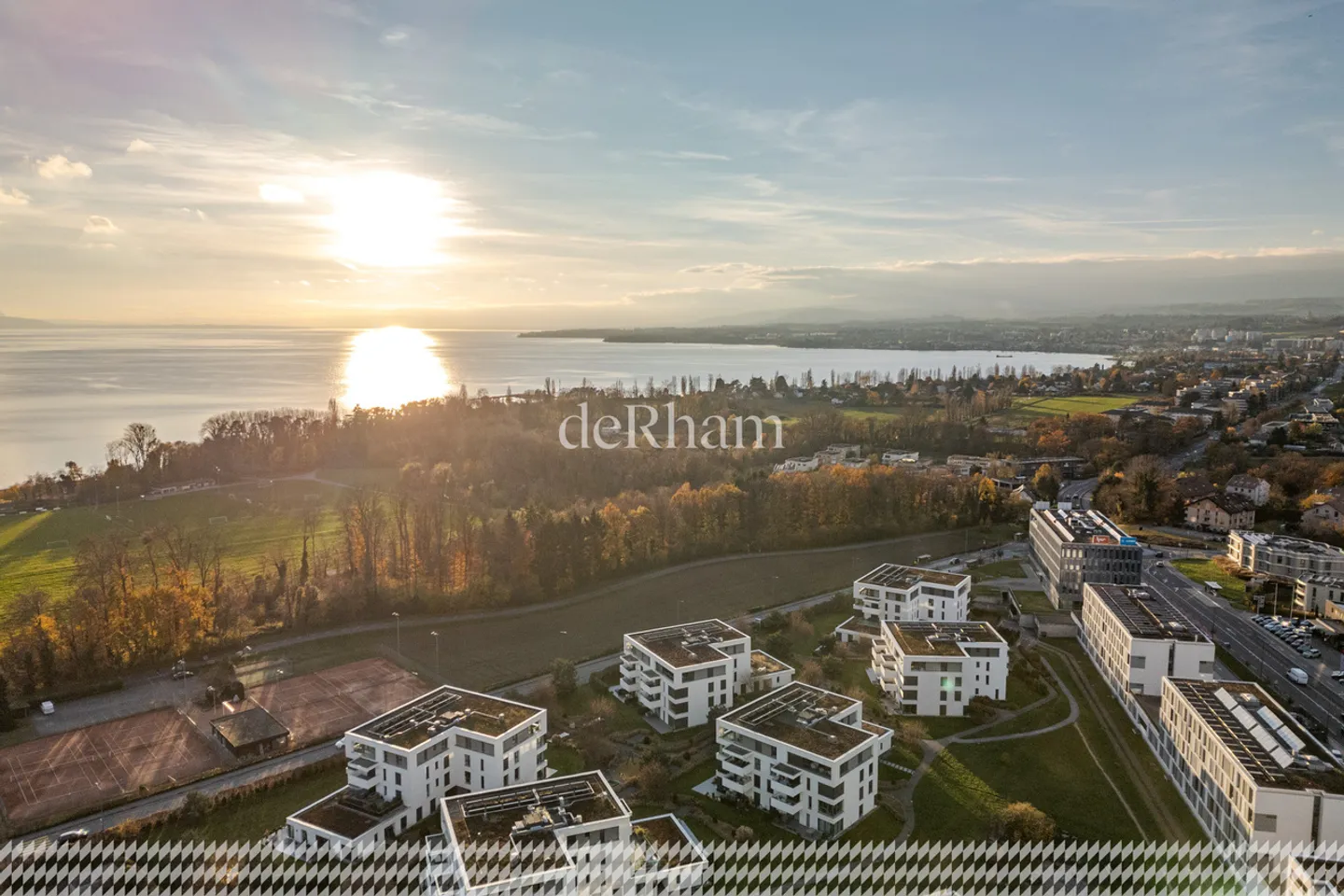 Apartment with 5.5 rooms in a triplex with a separate area - Photo 1 of 11