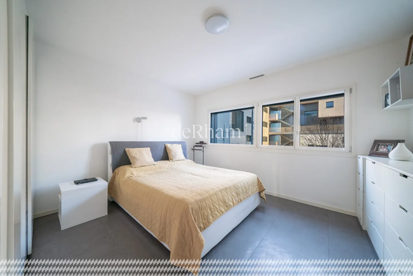 Apartment with 5.5 rooms in a triplex with a separate area - Photo 7 of 11