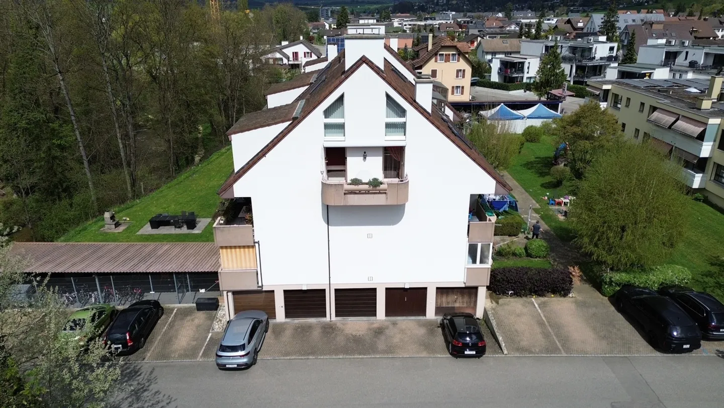 Attico 3.5 camere modernizzato con terrazza vetrata e garage - Foto 15 di 15