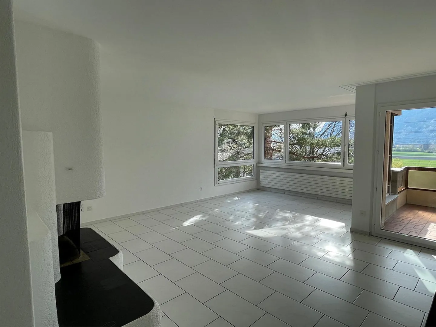 Appartement moderne de 5,5 pièces - Photo 3 sur 13