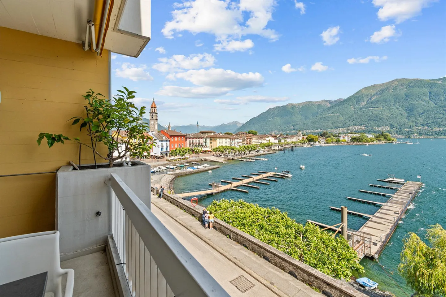 4.5 Rooms directly on the lakeside of Ascona - Photo 5 of 22