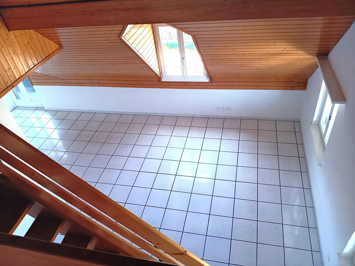 Appartamento mansardato di 4 stanze con galleria Nord 143m2 - Foto 2 di 9