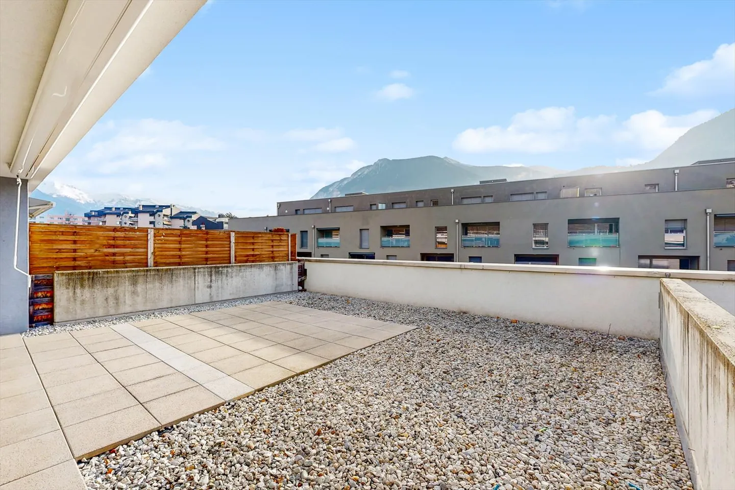 Appartamento spazioso con terrazza - Foto 8 di 9
