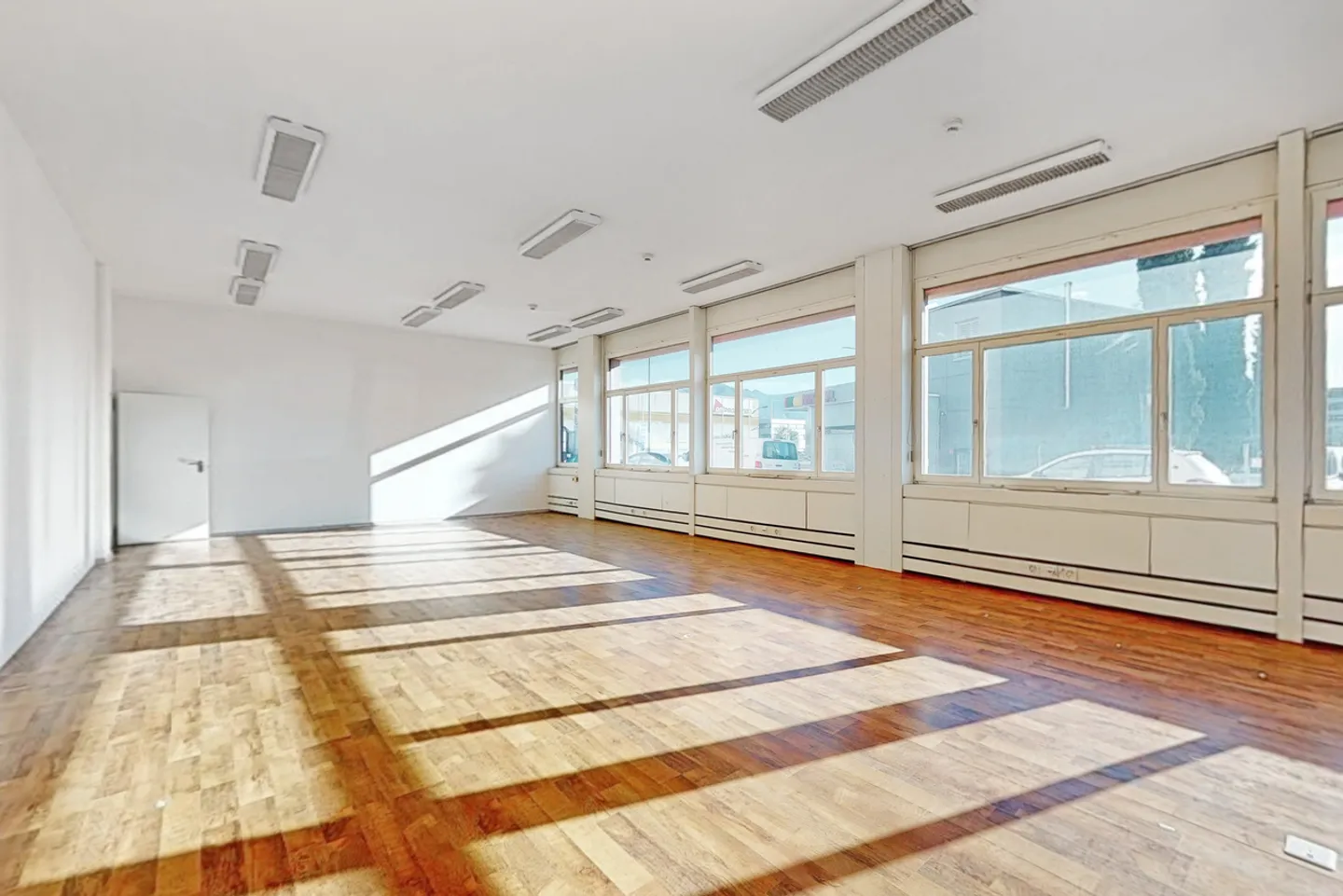 Gewerbefläche in Manno - Foto 3 von 10