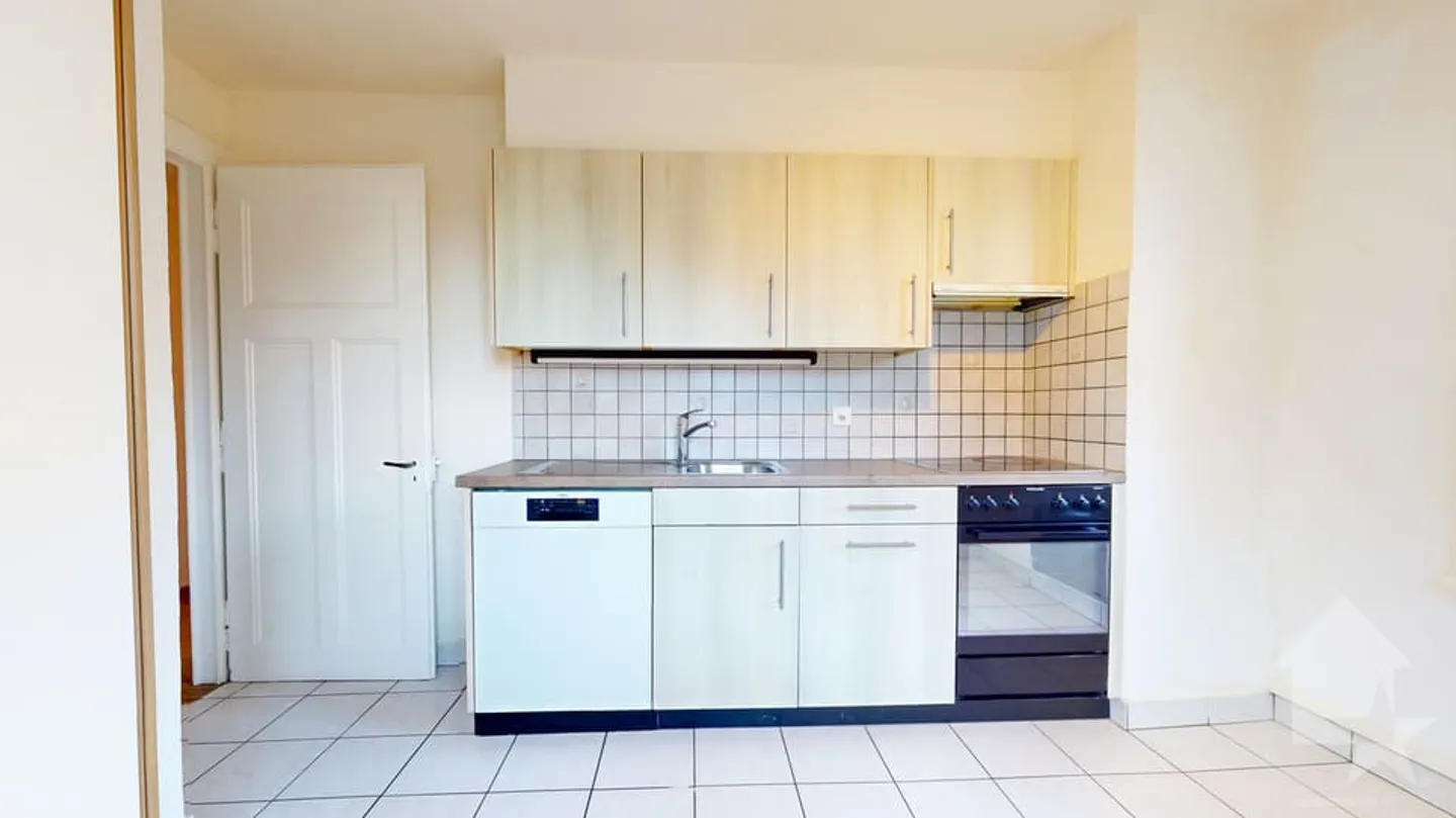 Appartements 4.5 pièces jusqu'à 5,33 % de rendement au coeur de Saxon - Photo 3 sur 7