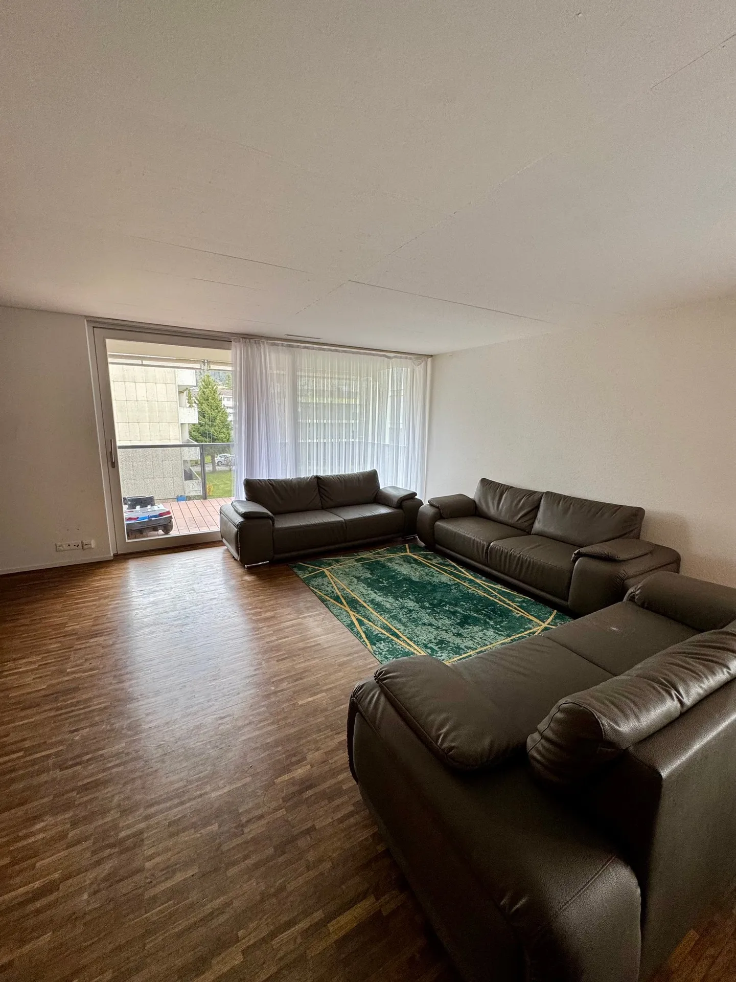 Moderne 5-Zimmer-Wohnung mit Minergie-Standard in Sirnach - Photo 4 of 17