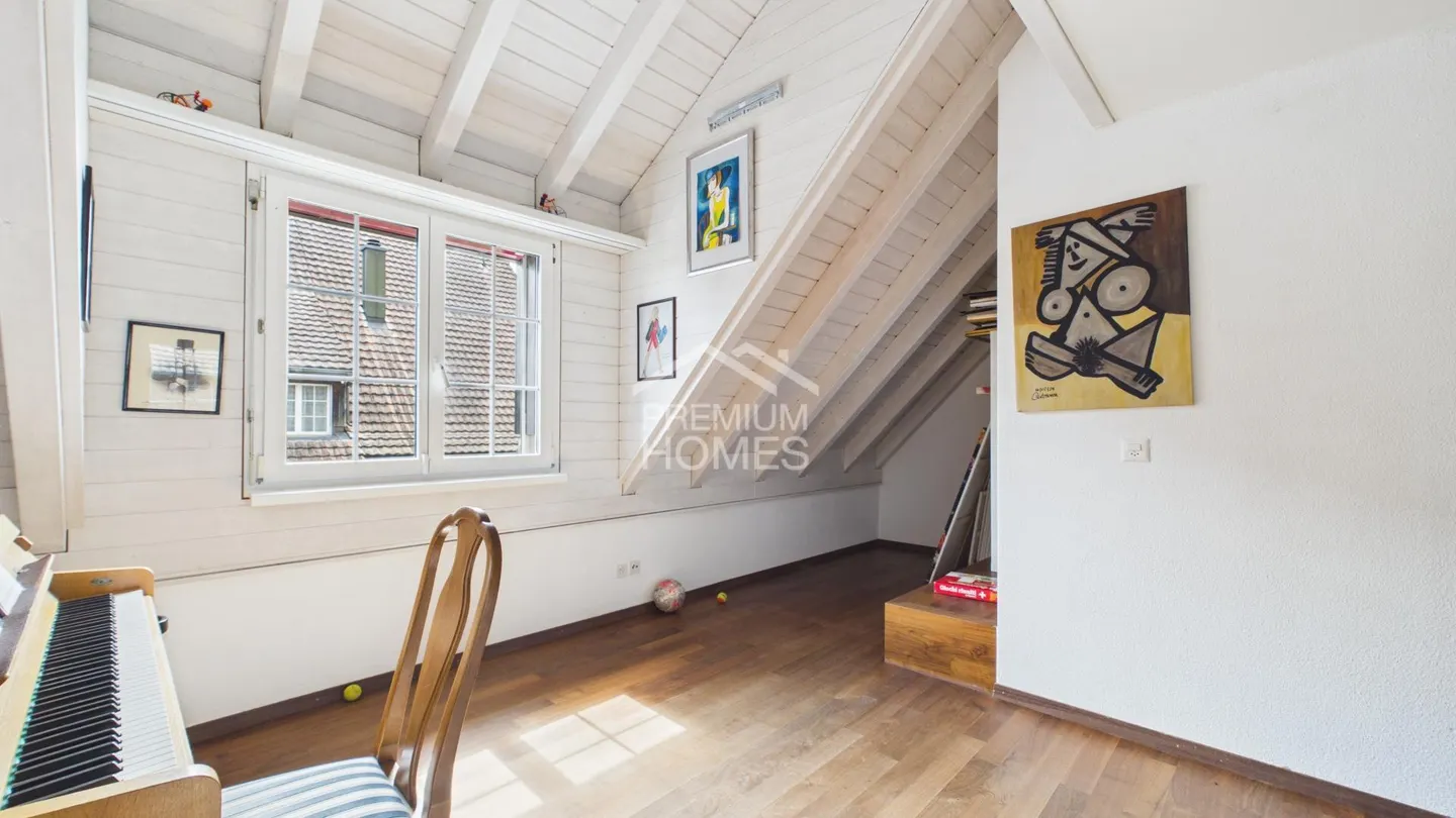 MAISONETTE OF A SPECIAL KIND - Photo 8 of 11