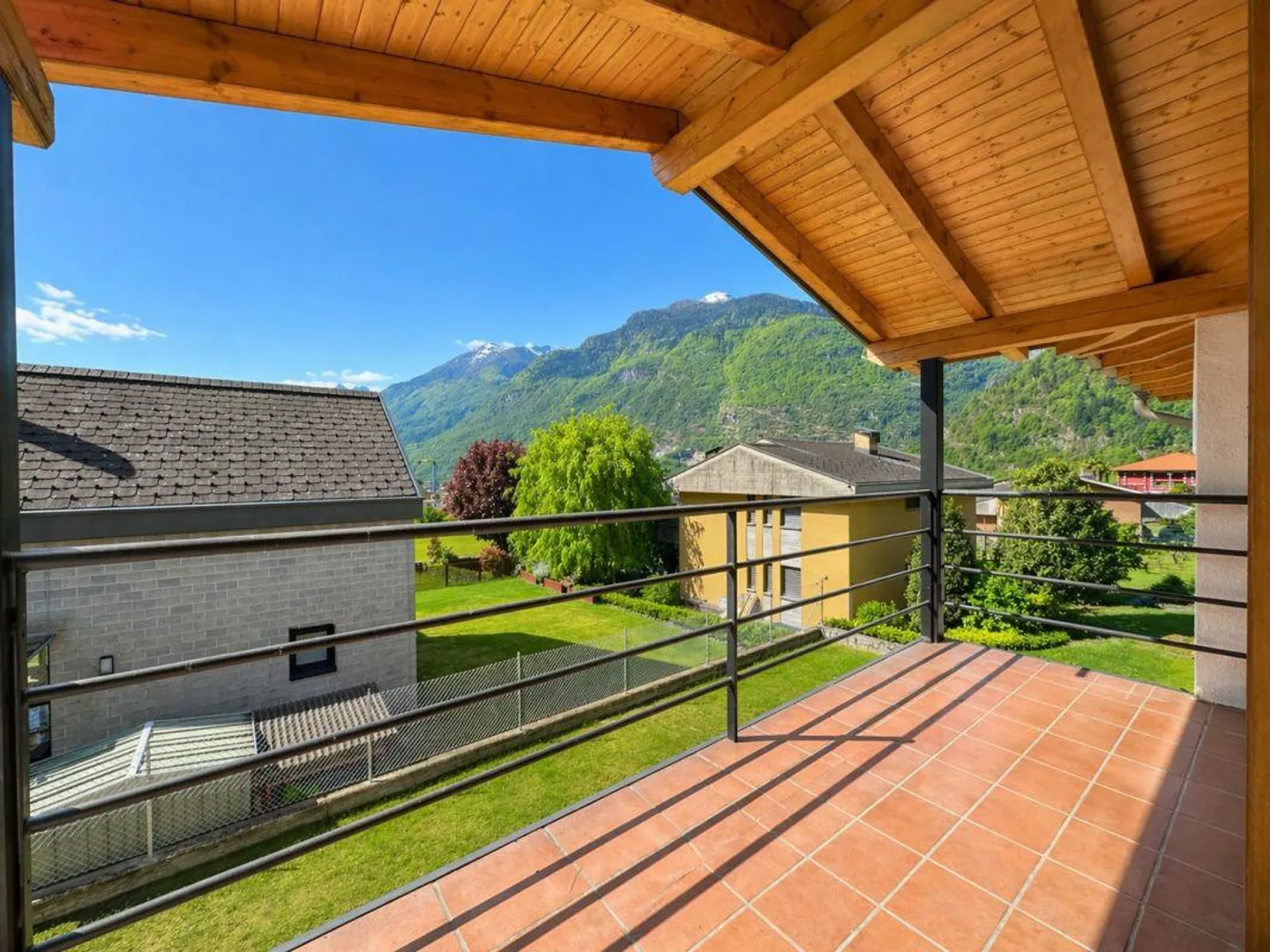 Schönes Einfamilienhaus mit Garten - Foto 13 von 14