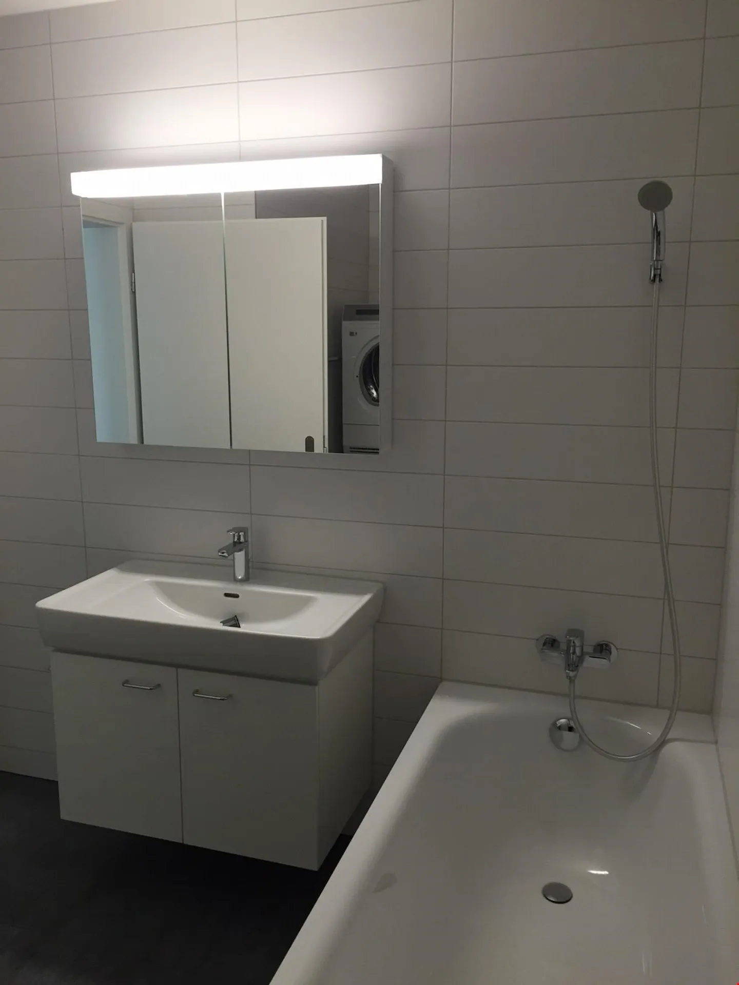 Appartement lumineux de 4.5 pièces - Photo 8 sur 9