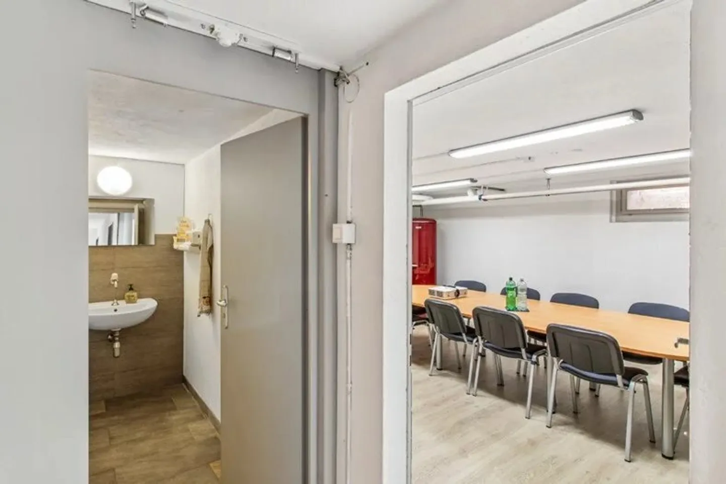 Espaces commerciaux - Salle d'exposition - Atelier - Photo 7 sur 10