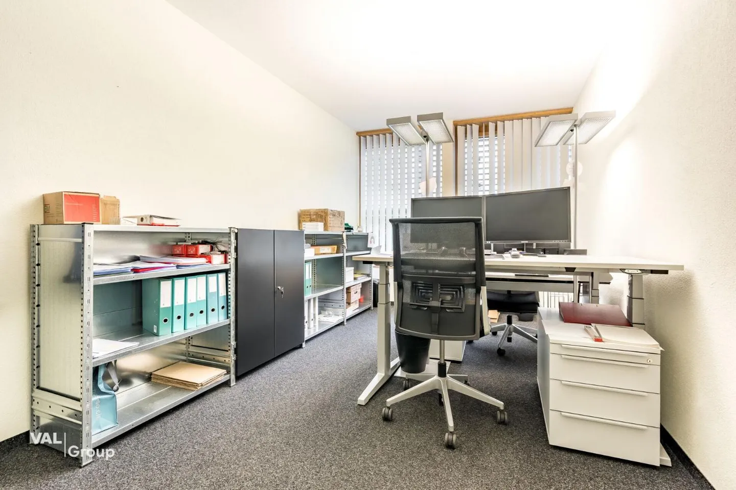 Votre nouveau lieu d'affaires à Gampel - espace de bureau attrayant à louer - Photo 5 sur 11