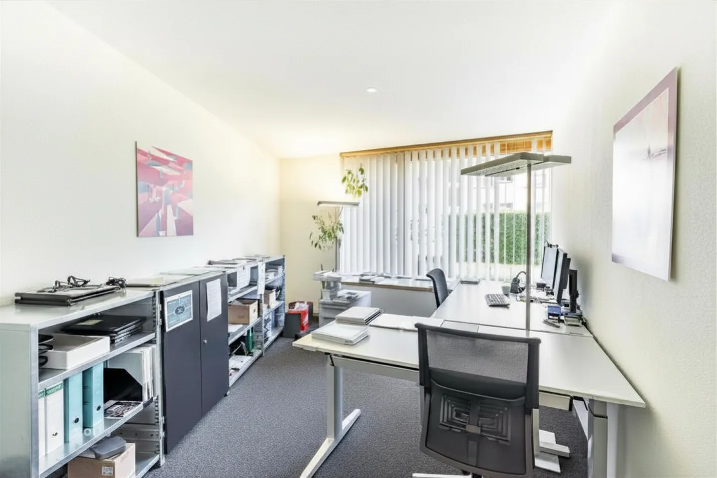 Votre nouveau lieu d'affaires à Gampel - espace de bureau attrayant à louer - Photo 6 sur 11