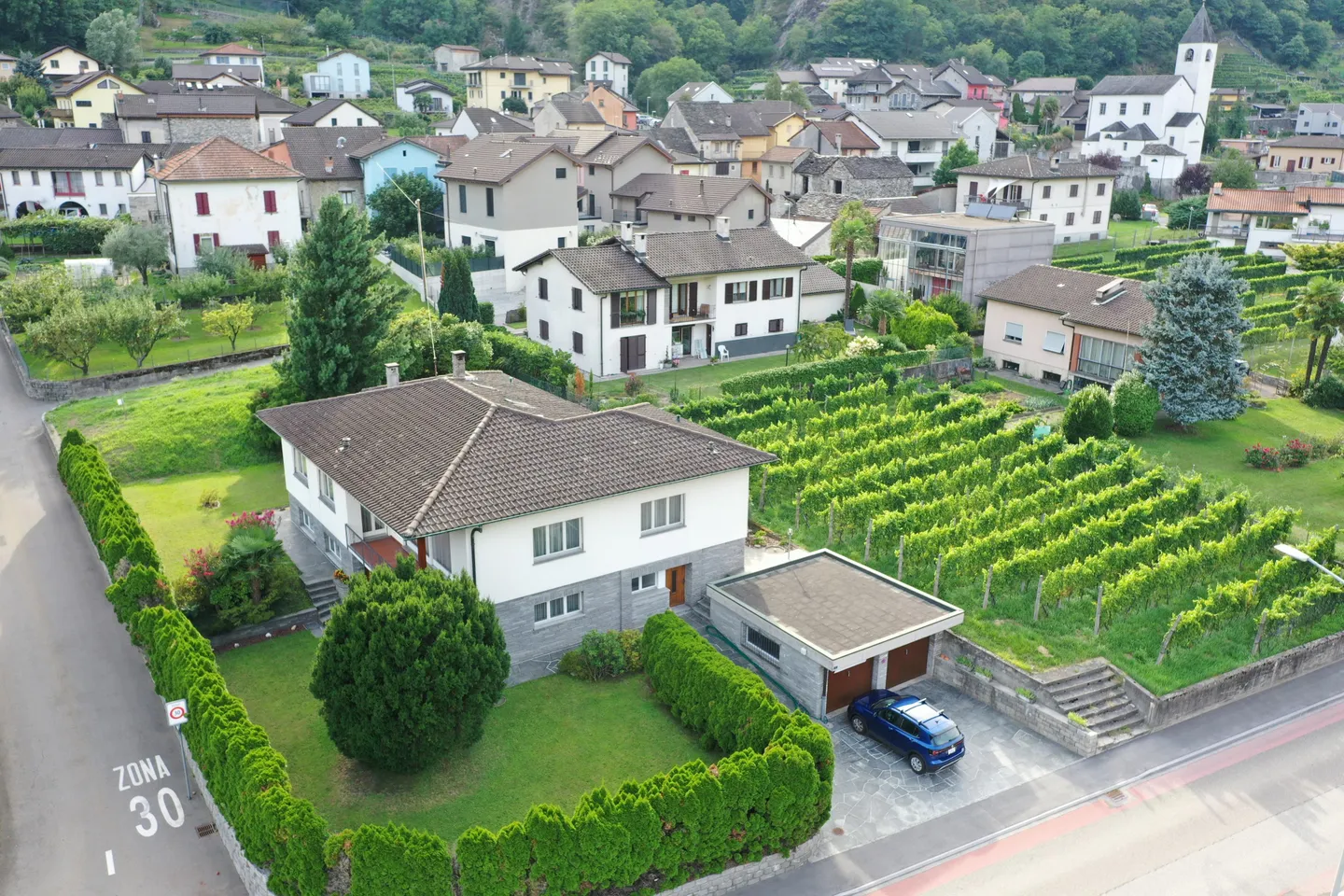 Zweifamilienhaus - Bifamiliare a Bellinzona Gnosca - Foto 4 di 5
