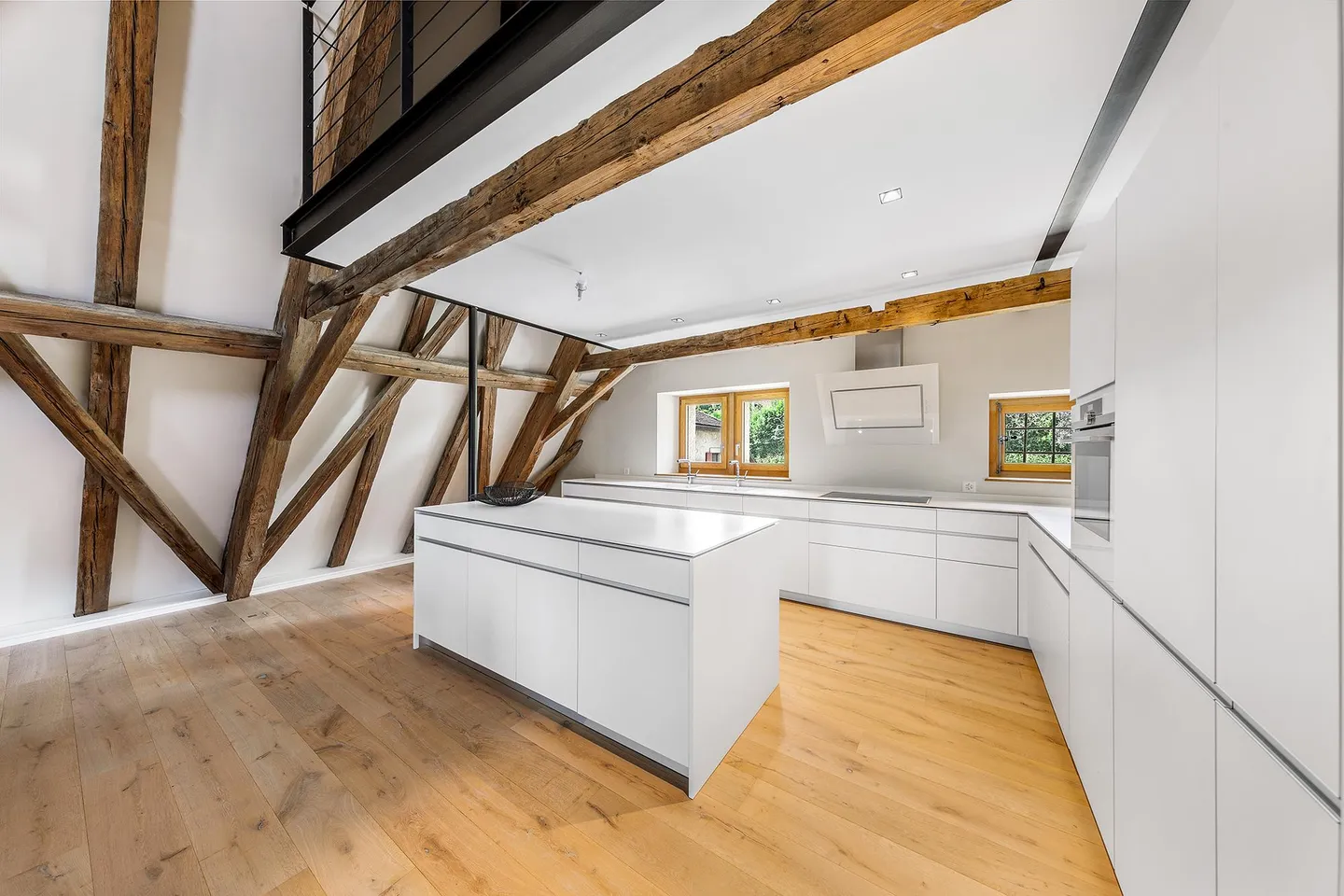 Superbo attico di charme con vista panoramica sul lago e sul Monte Bianco - Foto 7 di 20