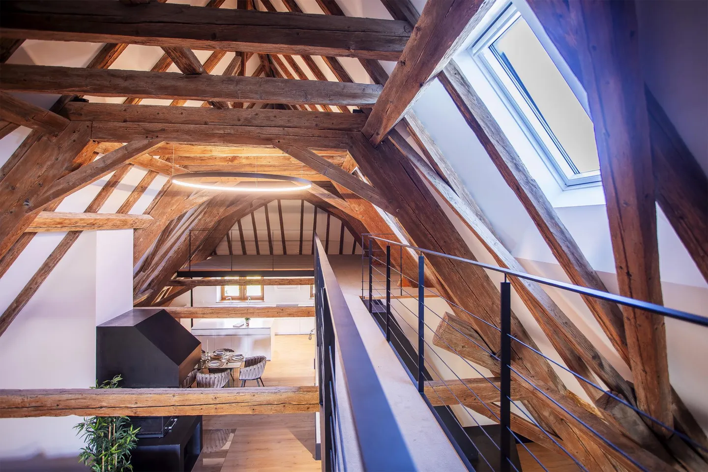 Superbo attico di charme con vista panoramica sul lago e sul Monte Bianco - Foto 11 di 20