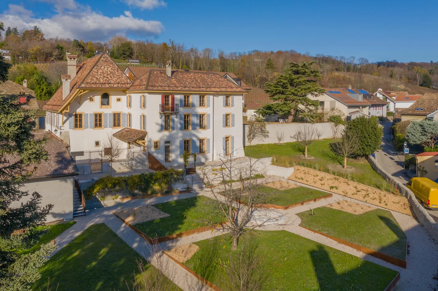 Superbo attico di charme con vista panoramica sul lago e sul Monte Bianco - Foto 19 di 20