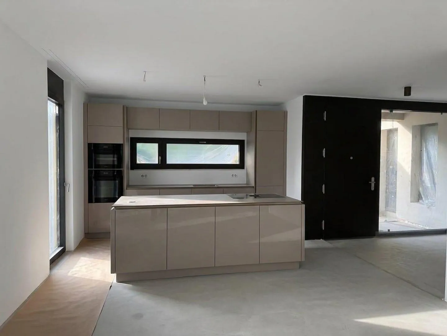 Premium-Terrassenwohnung in Beringen - Foto 2 von 13