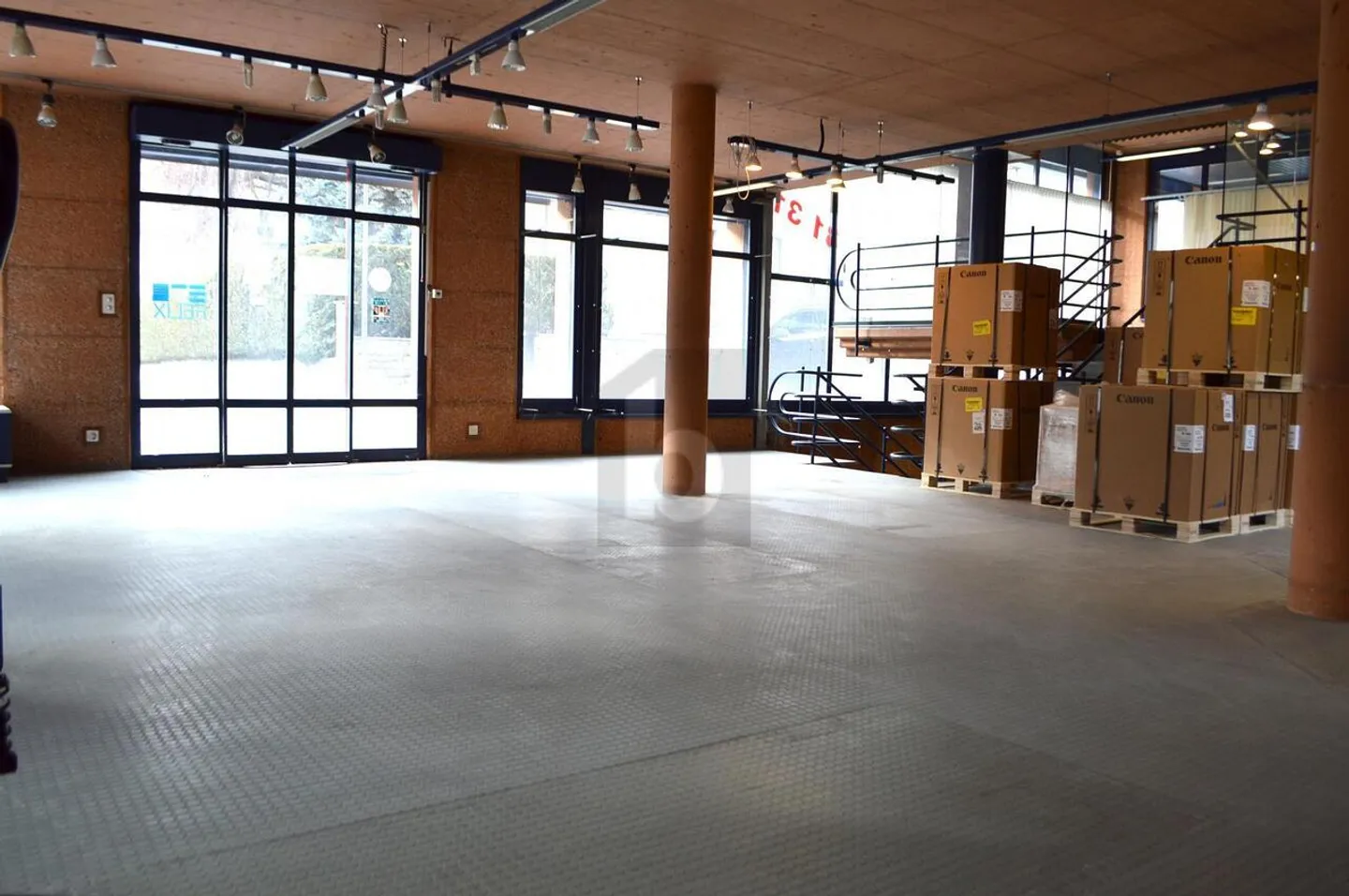 Gemischt genutztes Gebäude 8 Zimmer - Foto 5 von 6