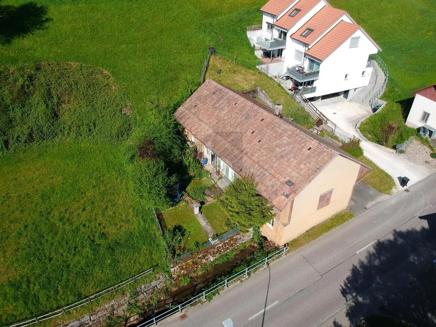 IDYLLIC WITH REALIZATION OPPORTUNITIES - Photo 2 of 5