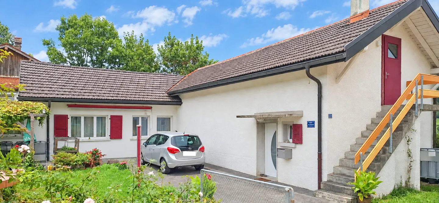 Casa di Villaggio Incantevole con Giardino - Foto 2 di 15
