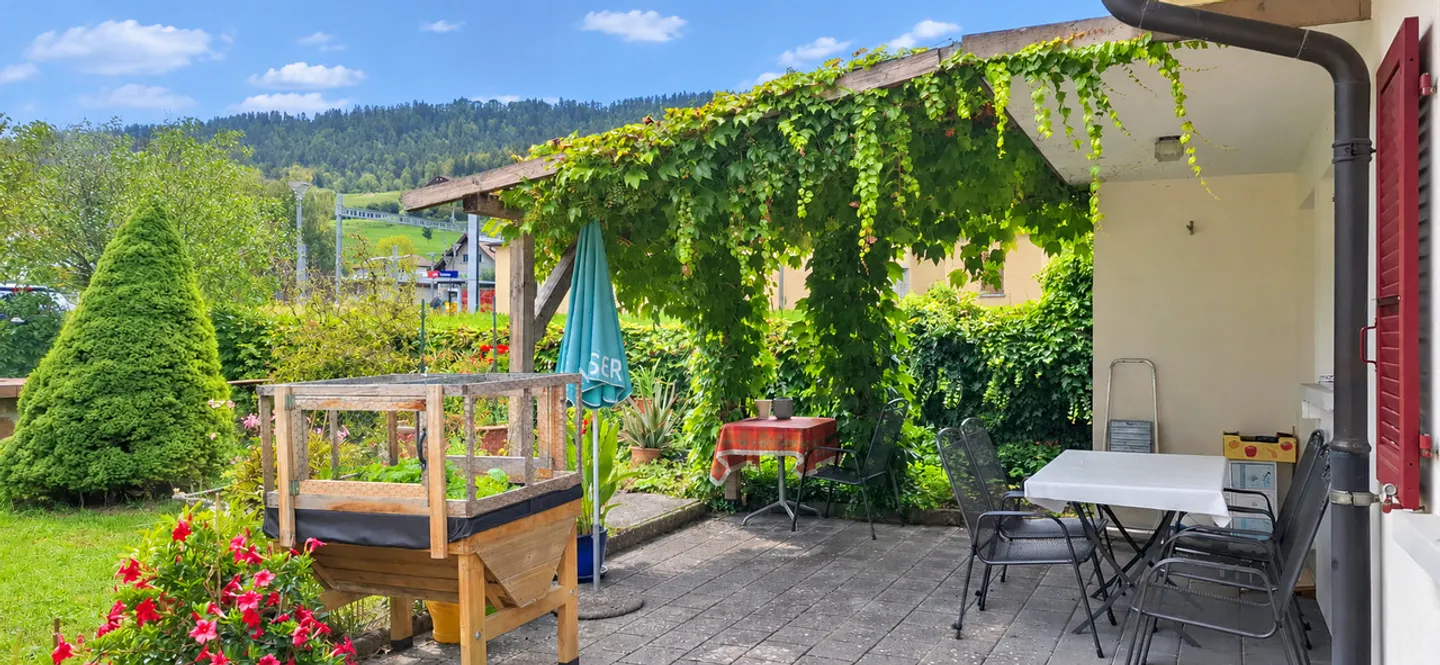 Casa di Villaggio Incantevole con Giardino - Foto 3 di 15