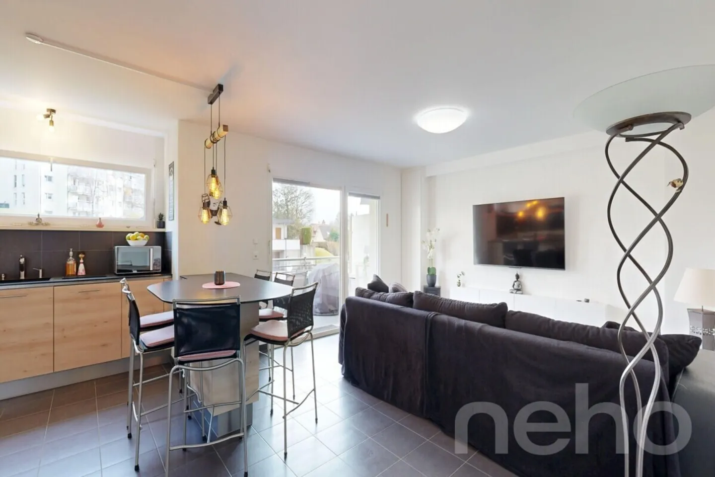 Appartement lumineux 3.5 pièces - Photo 3 sur 12