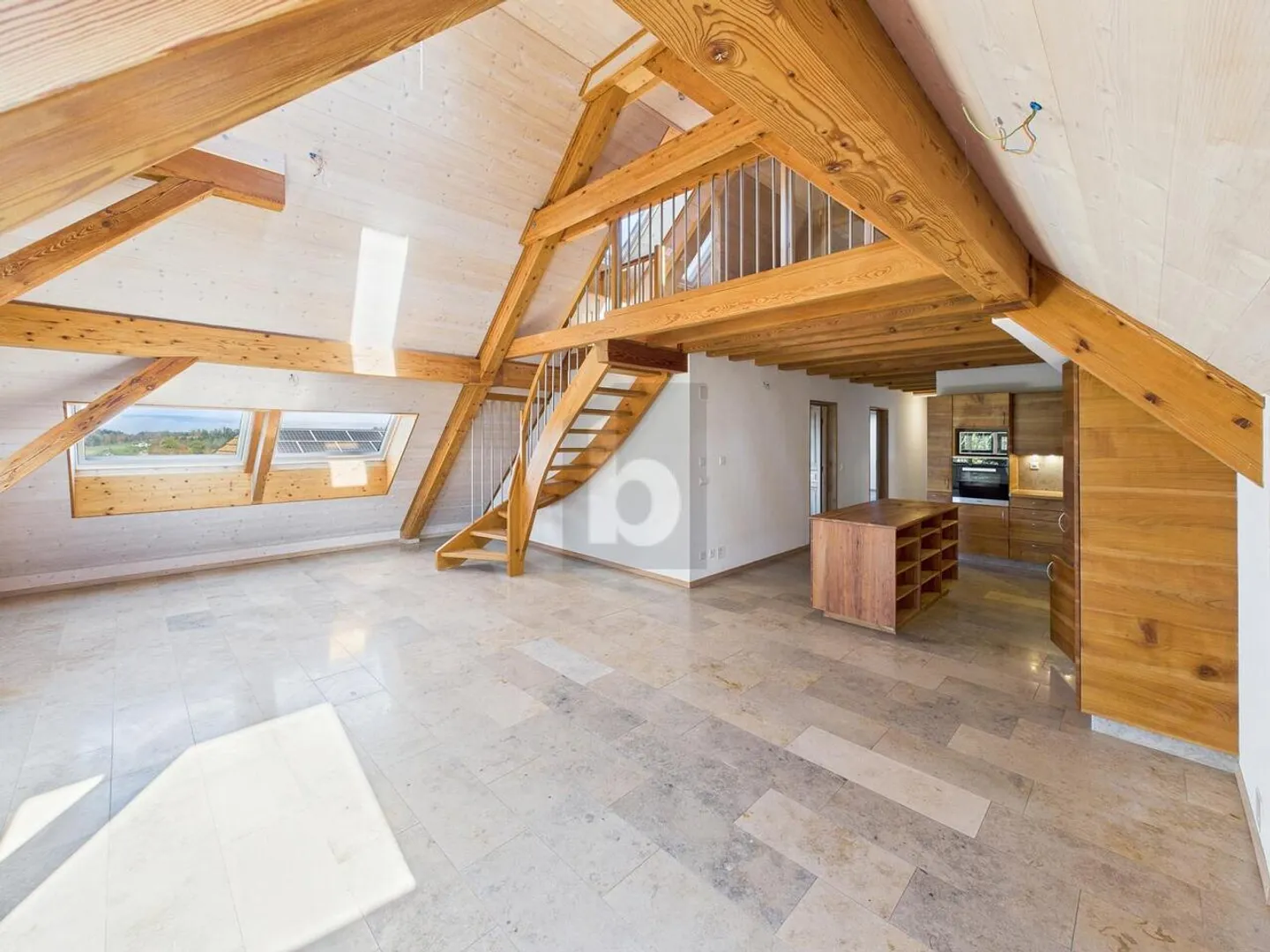 GROSSZÜGIG UND HELL IN DER NATUR - Foto 1 von 6