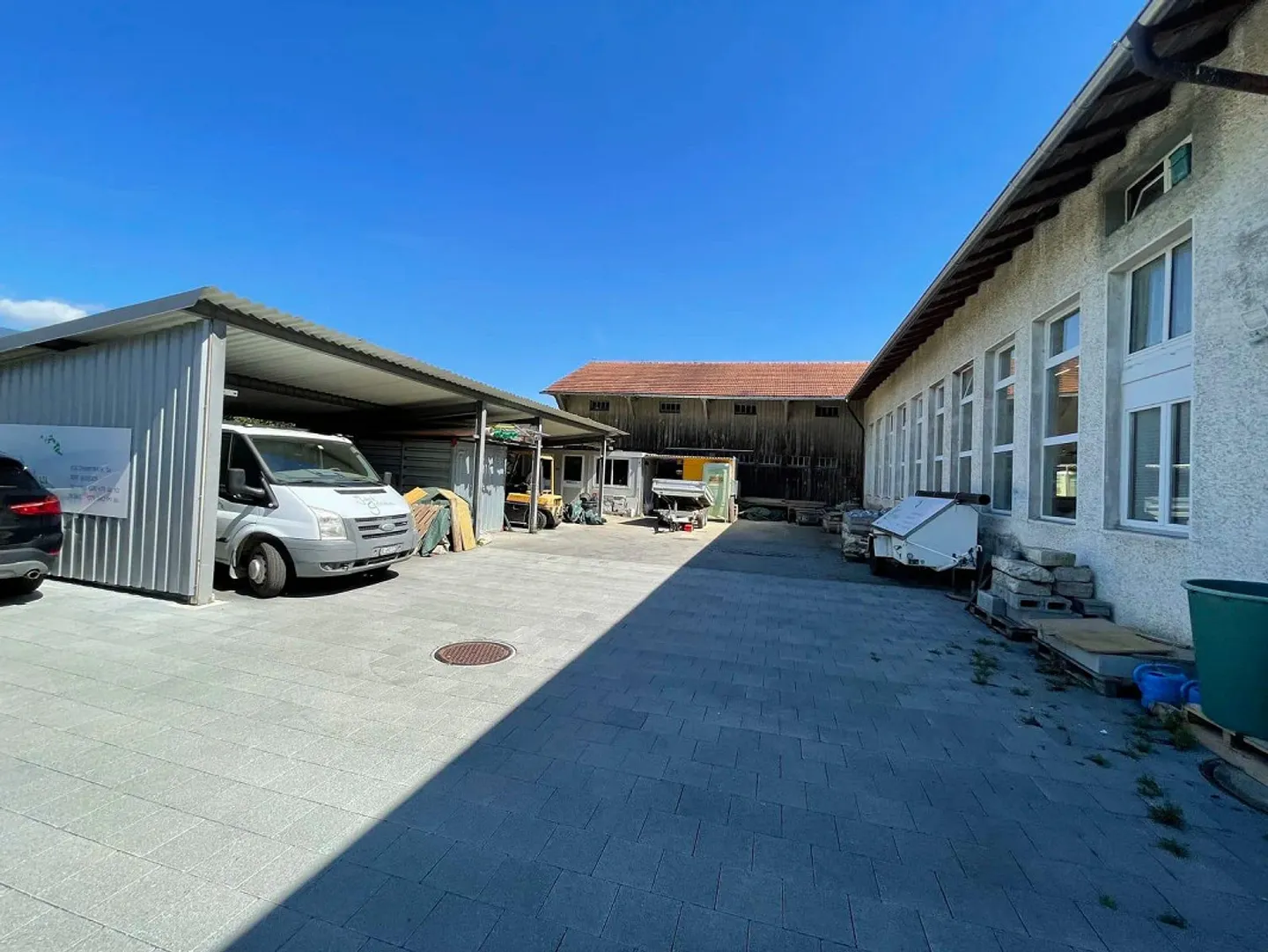 Residential/Commercial Property with 4 Units in Leuzigen for Sale - Photo 5 of 5