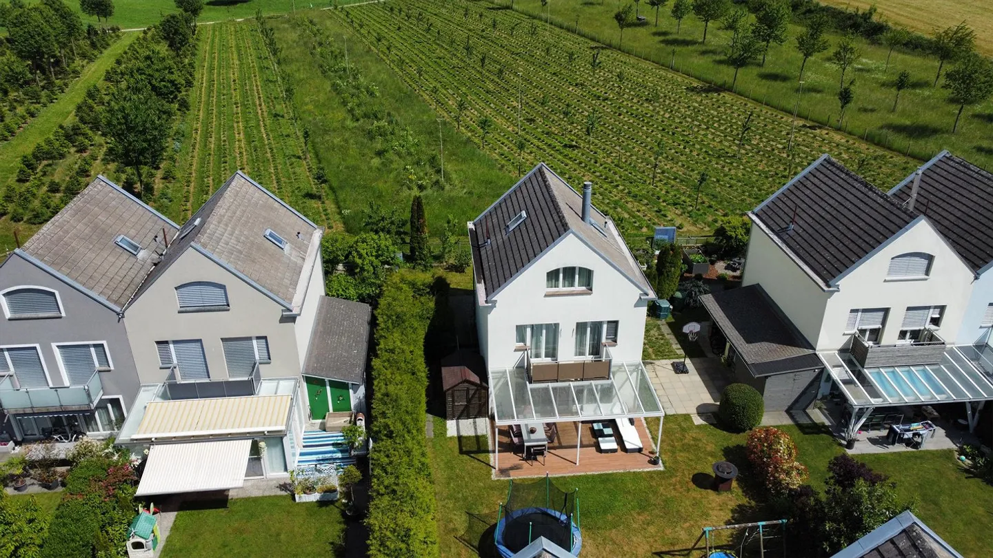 Vivere in un luogo tranquillo, soleggiato eppure vicino al centro! - Foto 22 di 30