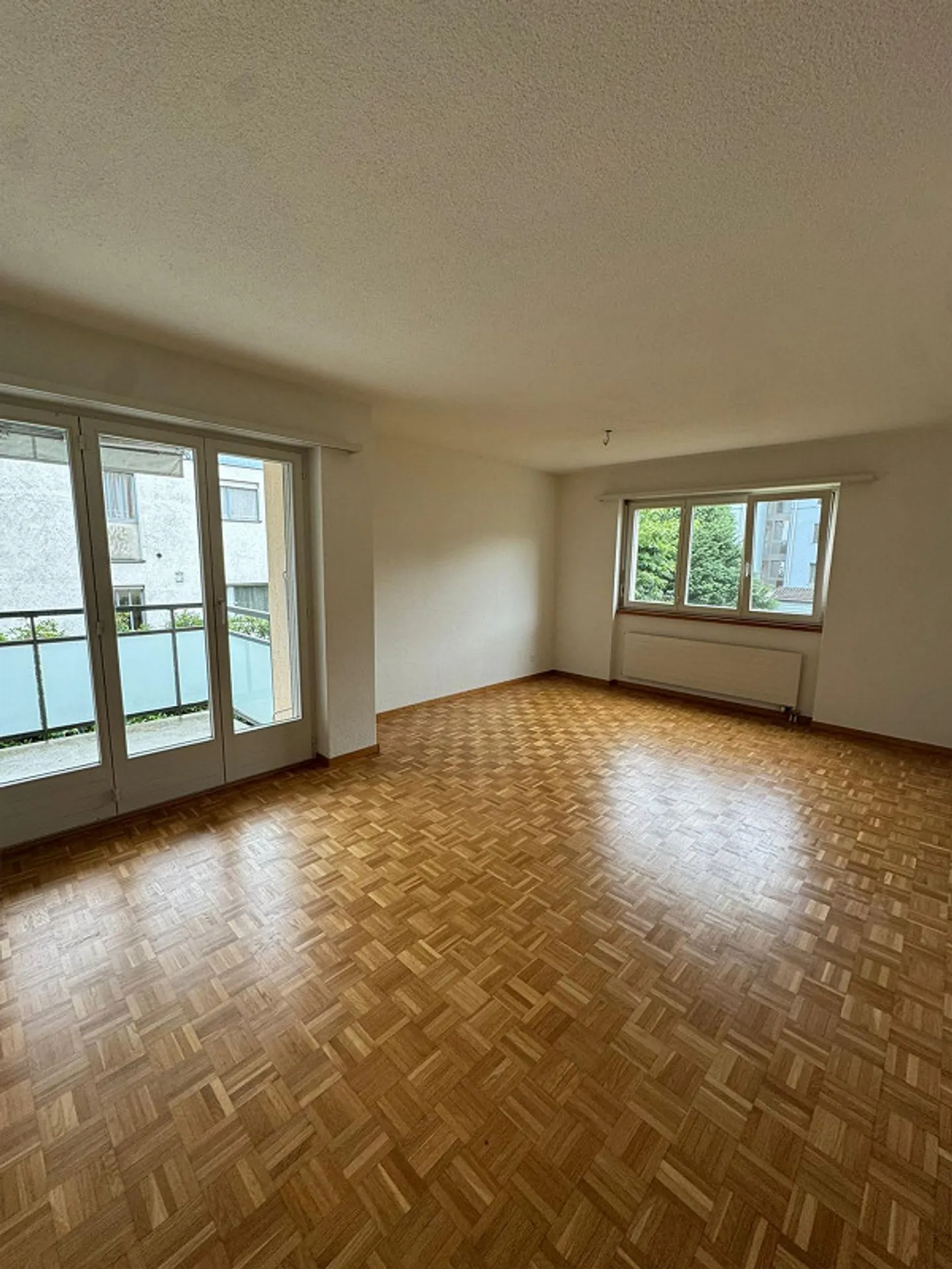 Charmante appartement 2 pièces au cœur de Malters - Photo 2 sur 6