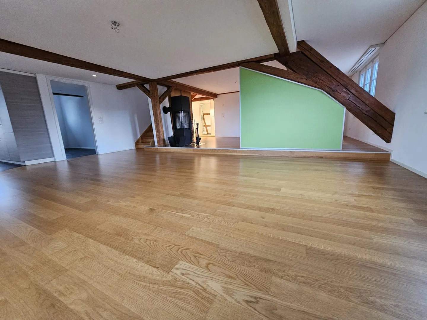 Grosszügige 4.5-Zimmer-Maisonettewohnung mit Terrasse und Blick auf den Bodensee - Photo 2 of 13