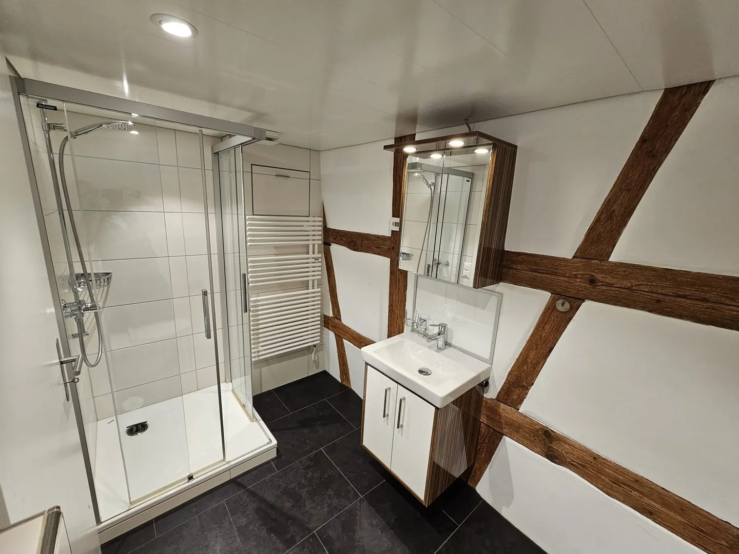 Grosszügige 4.5-Zimmer-Maisonettewohnung mit Terrasse und Blick auf den Bodensee - Photo 12 of 13