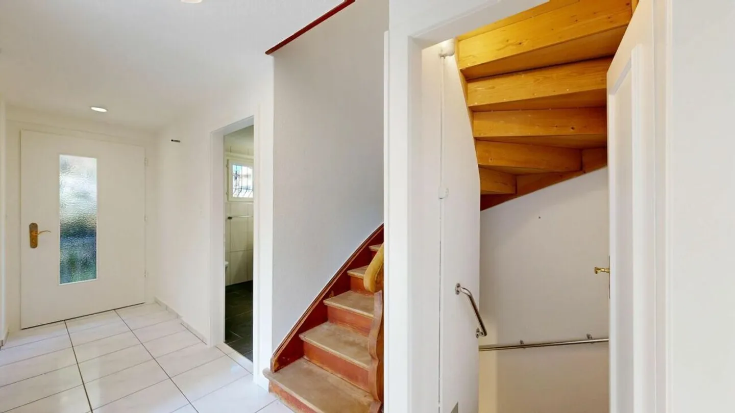 Charming 4.5 Room Double Family House with Large Garden and Expanded Garden House - Photo 6 of 17