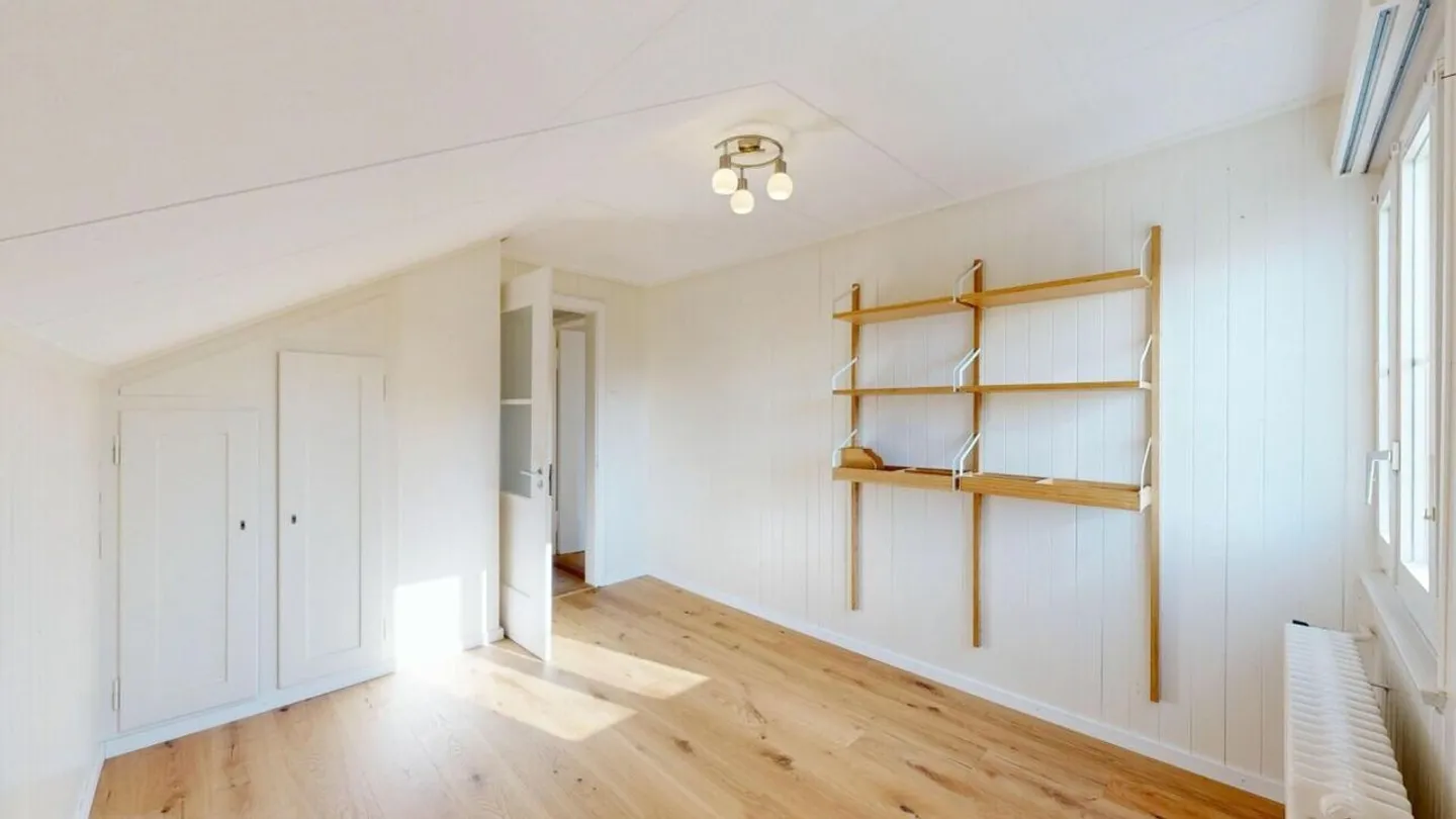 Charming 4.5 Room Double Family House with Large Garden and Expanded Garden House - Photo 7 of 17