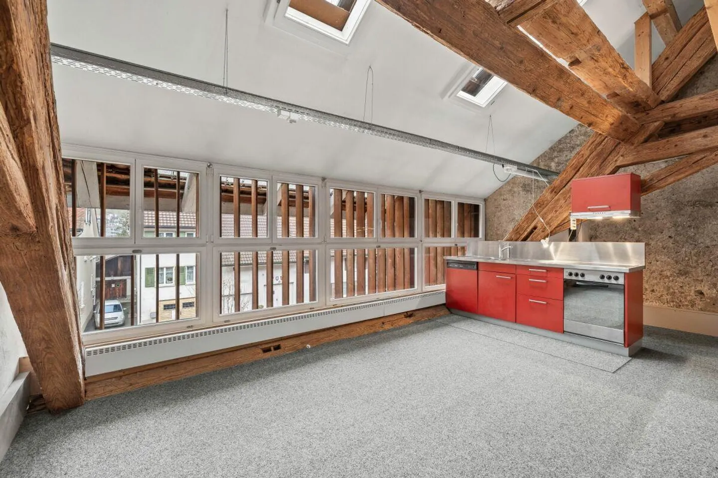 Working in special architecture - in the heart of the old village of L... - Photo 2 of 15