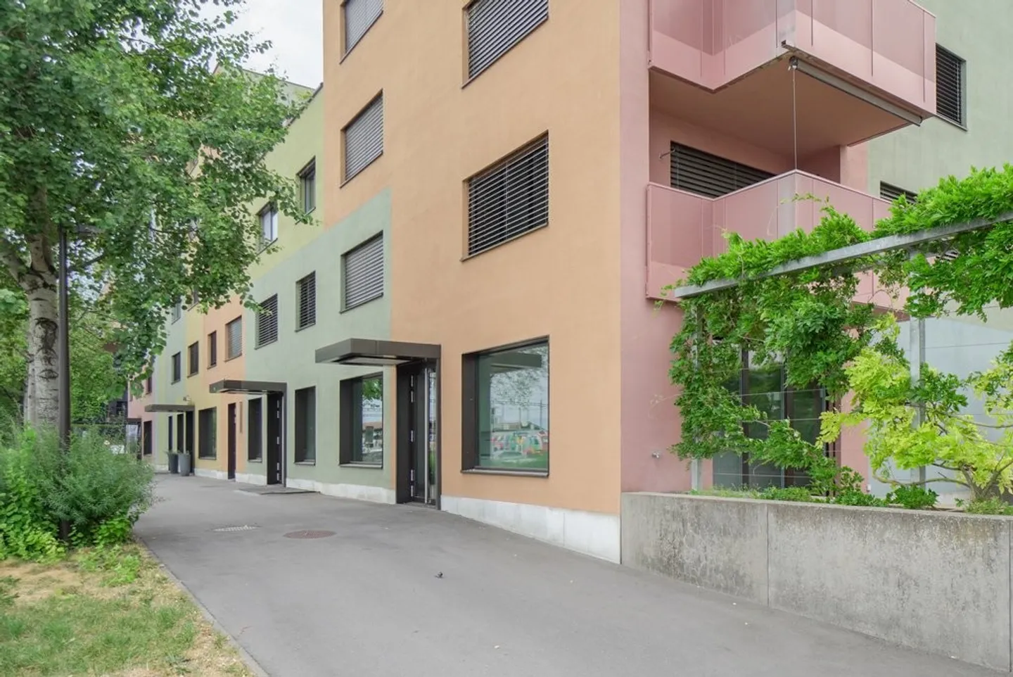 Spazio ufficio attraente a Pfäffikon - Foto 1 di 12