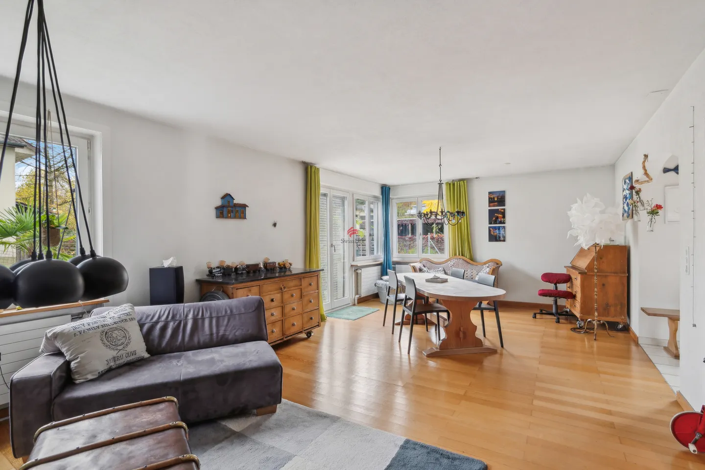 «Wo Träume ein Zuhause finden! Schönes Doppeleinfamilienhaus mit Garten» - Foto 3 von 11