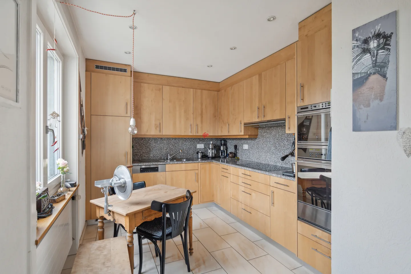 «Wo Träume ein Zuhause finden! Schönes Doppeleinfamilienhaus mit Garten» - Foto 5 von 11