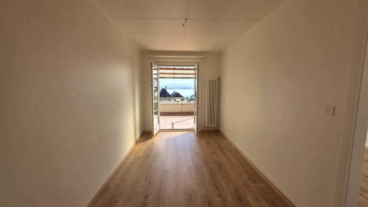 Appartement rénové au centre du village - Photo 5 sur 10