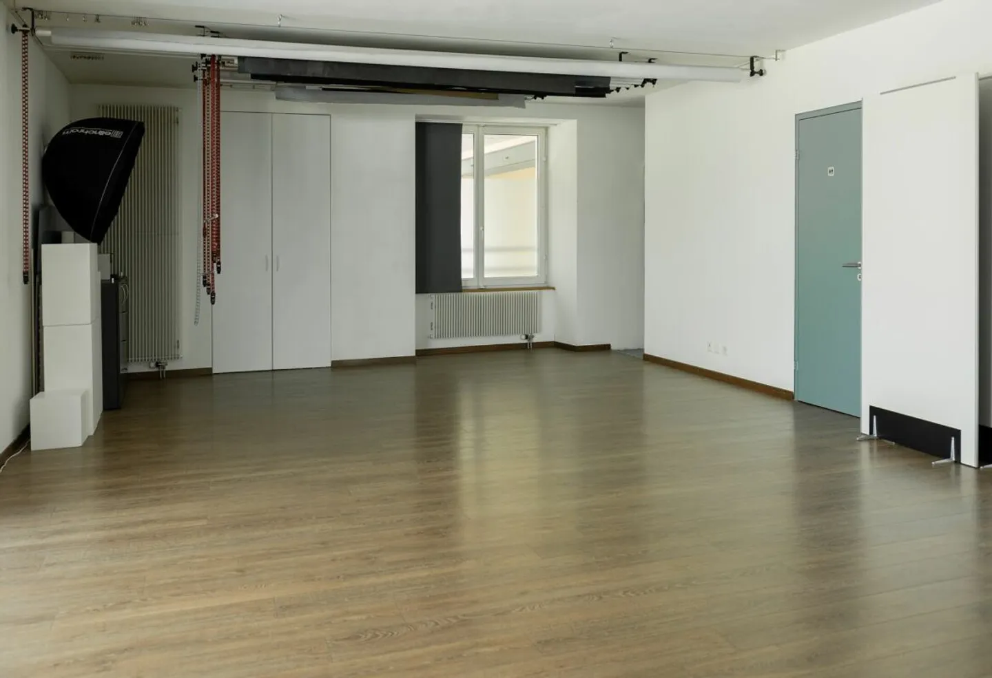 Studio n. 3, (71m2) nel cuore di Wohlen per artigiani - Foto 3 di 9