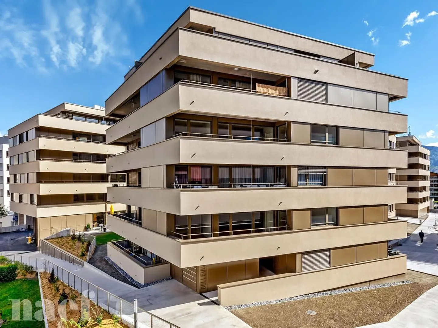 In a newly built complex, in the heart of the city - Photo 1 of 5