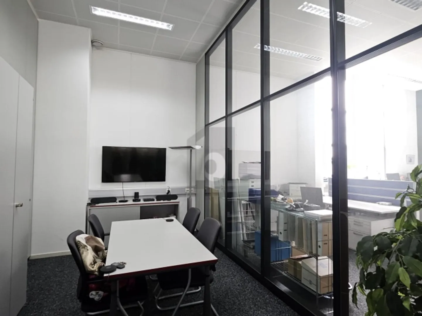 Flexible Office Spaces in Bachenbülach - Photo 2 of 6