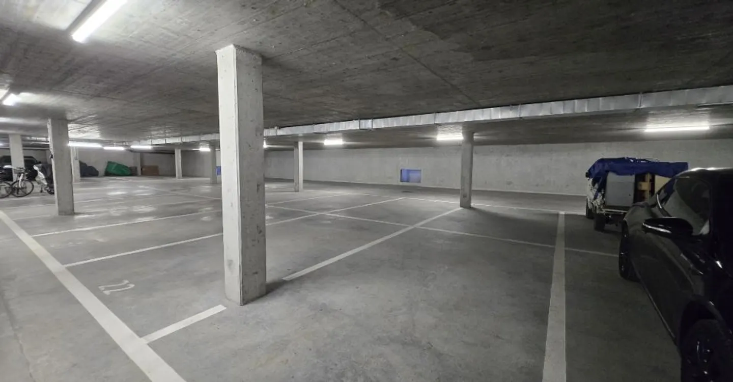 Indoor parking spaces - URBANA in Conthey - Photo 3 of 4
