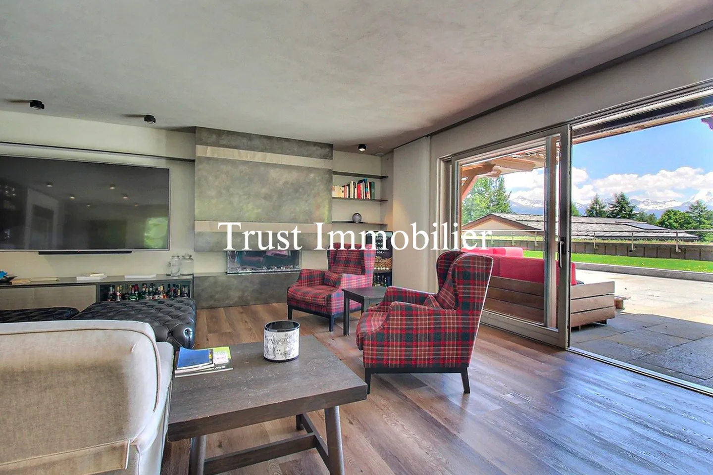 5000. Luxurious apartment of 270 m2 in the center of Crans - Photo 4 of 22
