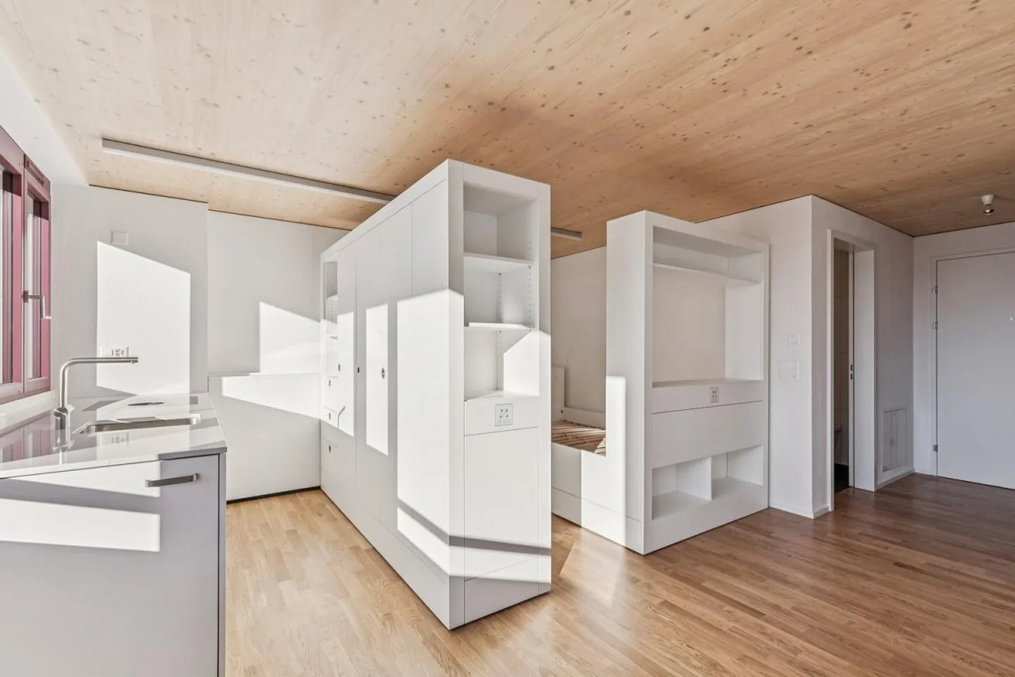 Flexible MOVEment Apartment - Photo 3 of 4